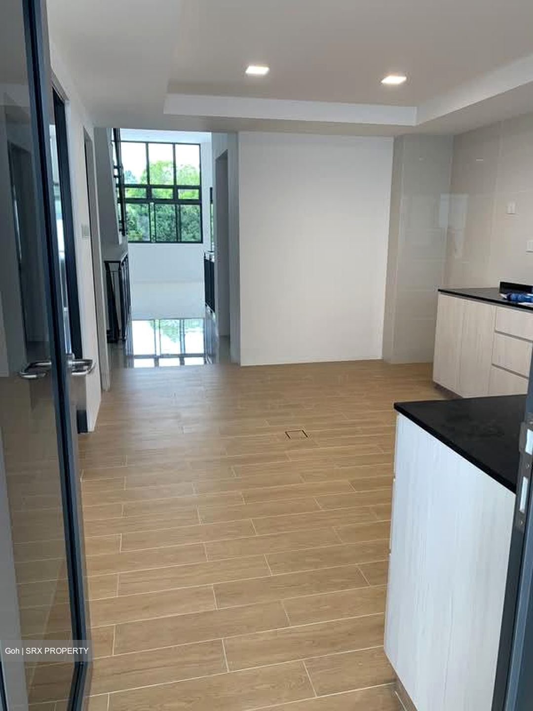 Sembawang Hills Estate (D20), Terrace #593929331